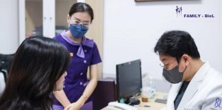 Cận cảnh khách hàng tư vấn nâng mũi với bác sĩ Hàn Quốc tại Trung tâm Thẩm mỹ Gia Đình